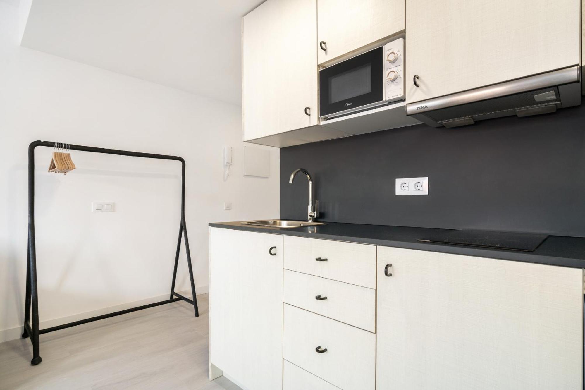 Madriver Apartamentos Reformados Con Parking Gratuito 外观 照片
