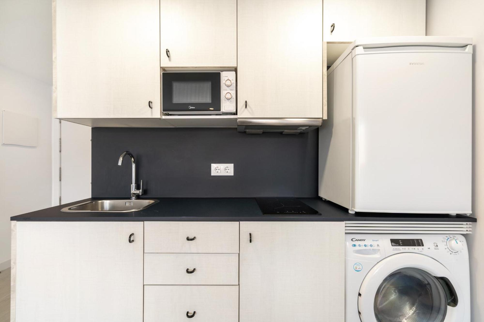 Madriver Apartamentos Reformados Con Parking Gratuito 外观 照片