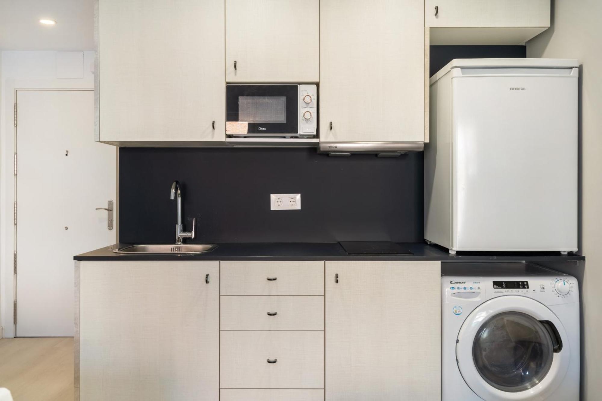 Madriver Apartamentos Reformados Con Parking Gratuito 外观 照片