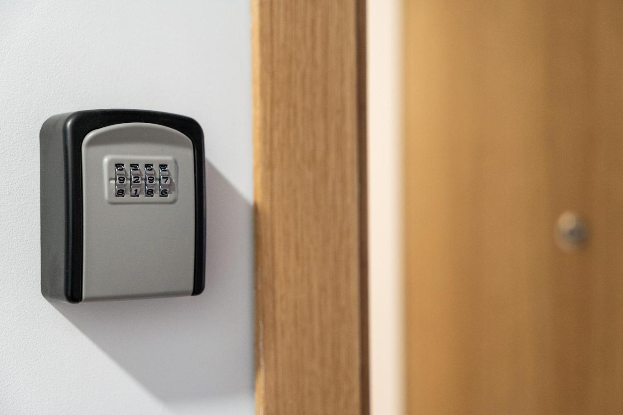 Madriver Apartamentos Reformados Con Parking Gratuito 外观 照片