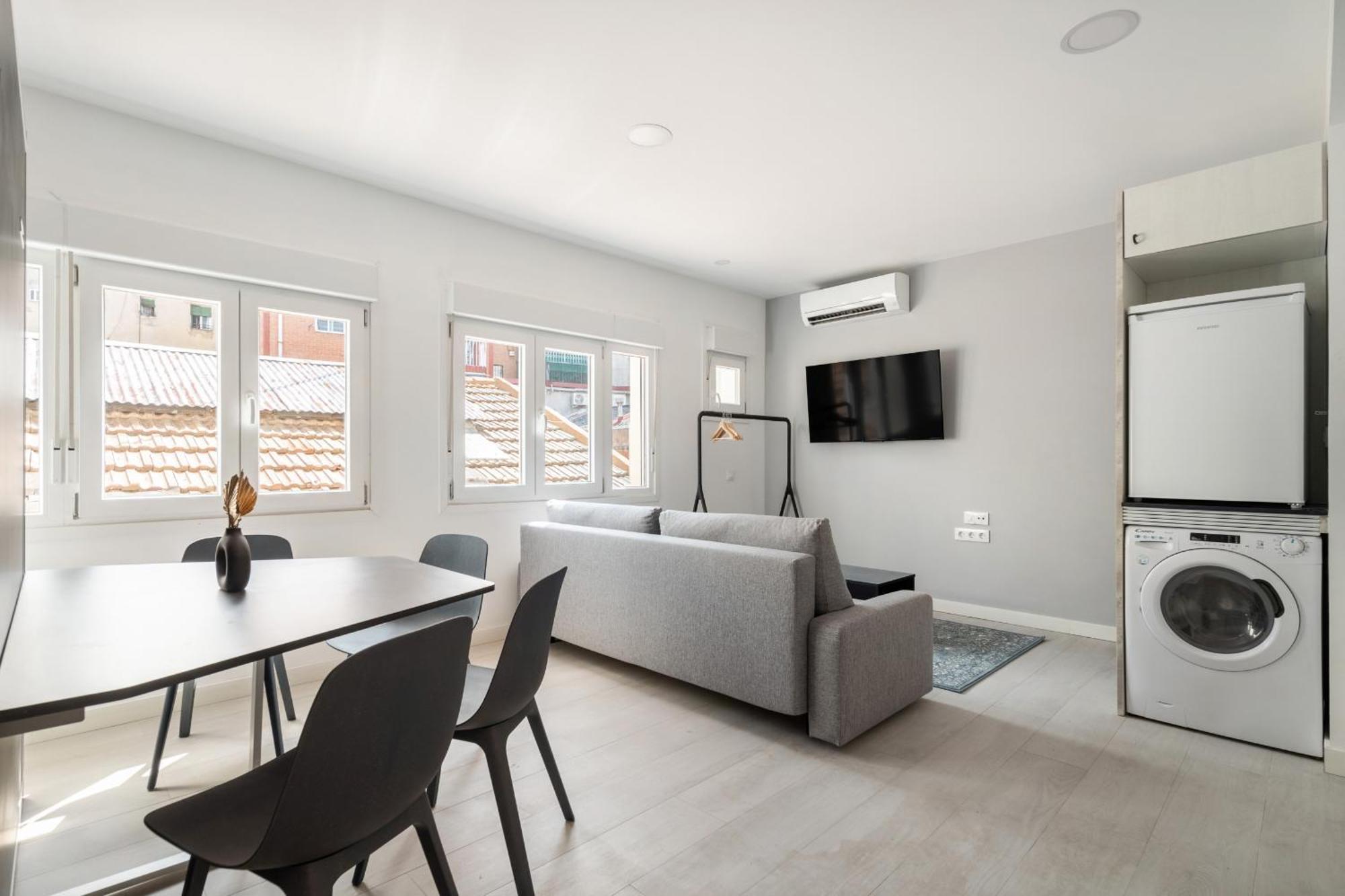 Madriver Apartamentos Reformados Con Parking Gratuito 外观 照片