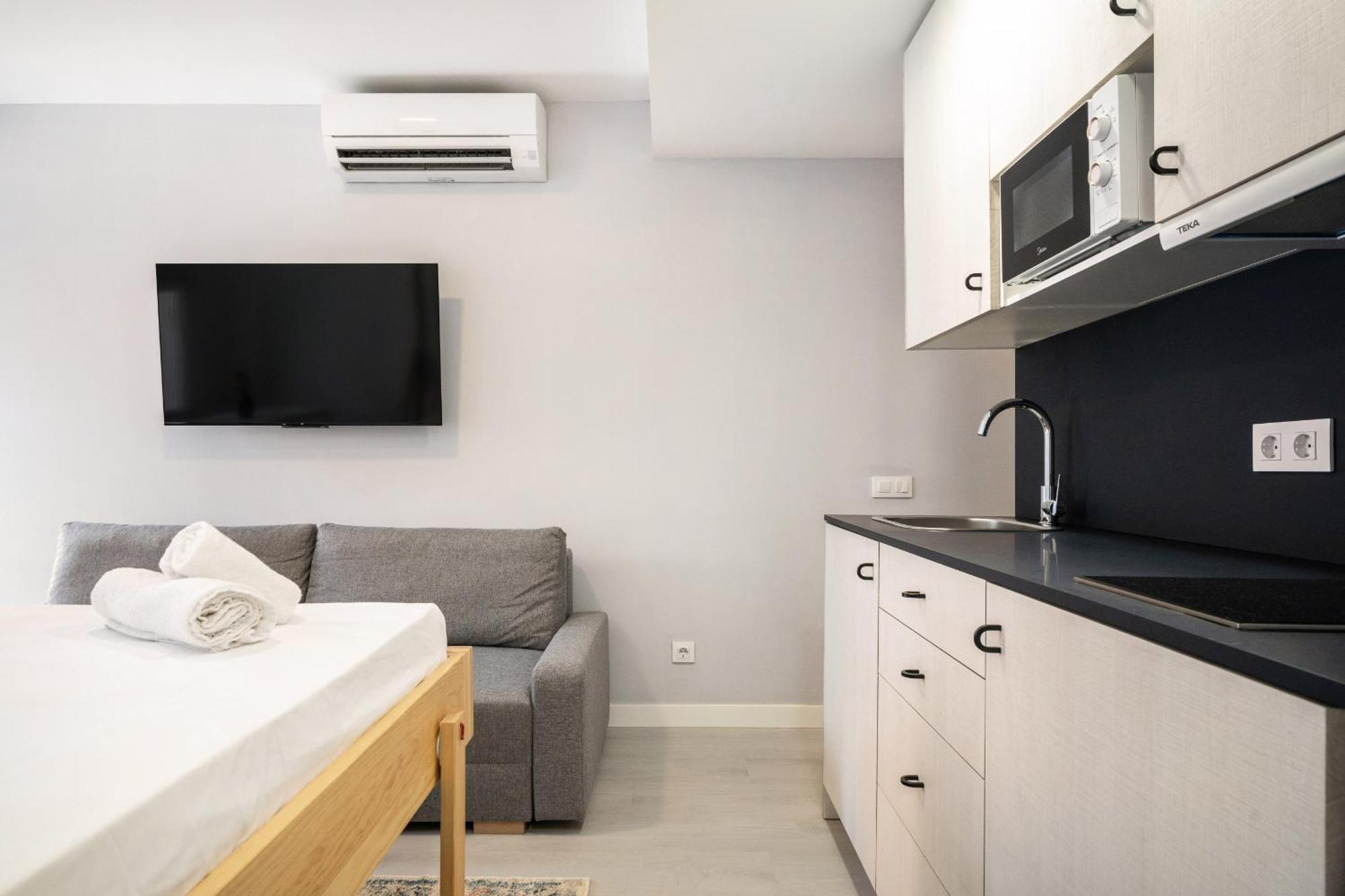 Madriver Apartamentos Reformados Con Parking Gratuito 外观 照片