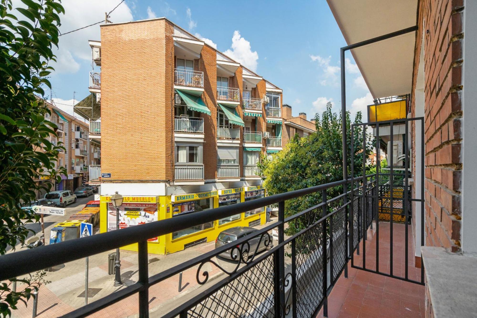 Madriver Apartamentos Reformados Con Parking Gratuito 外观 照片