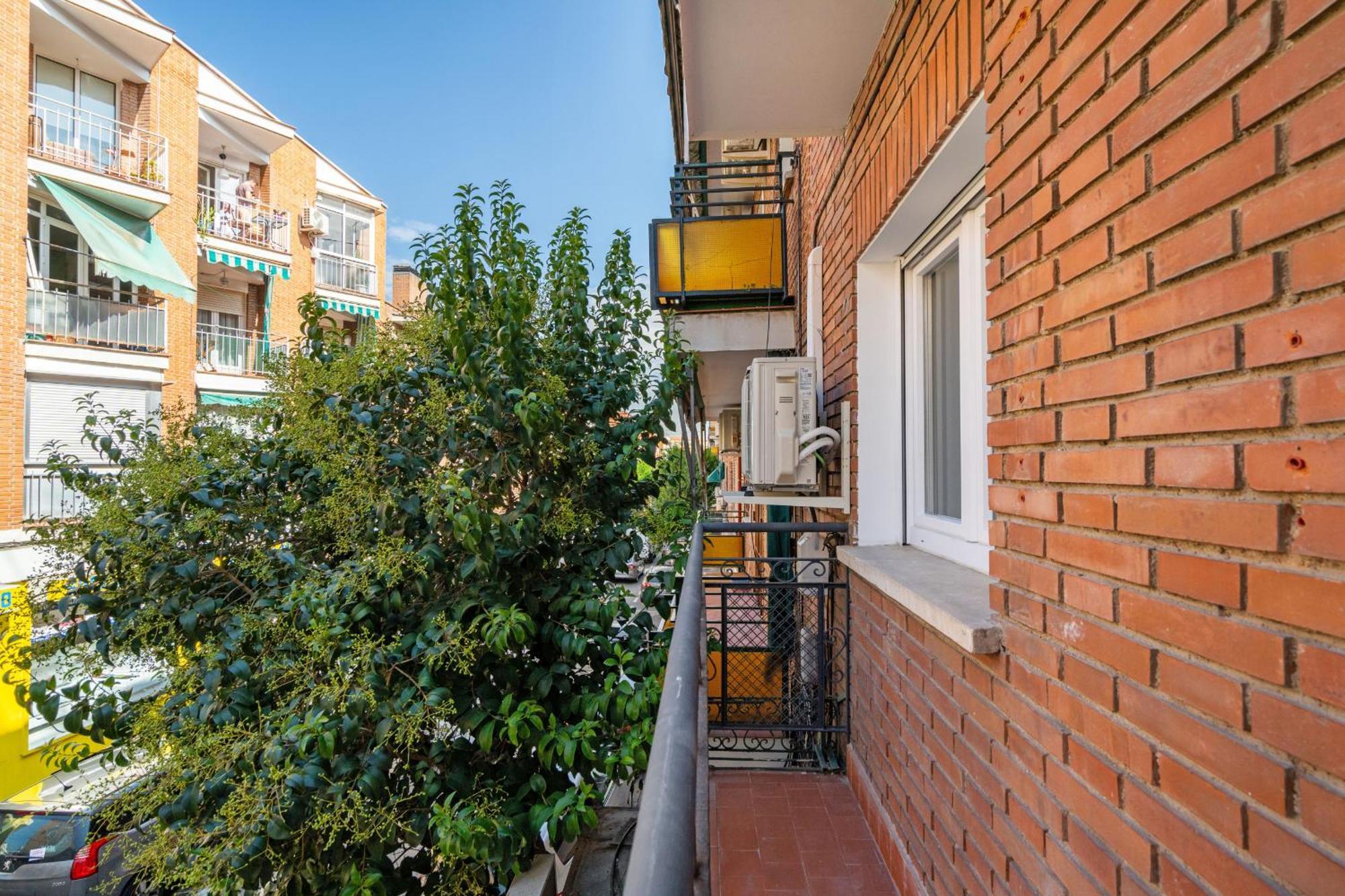 Madriver Apartamentos Reformados Con Parking Gratuito 外观 照片